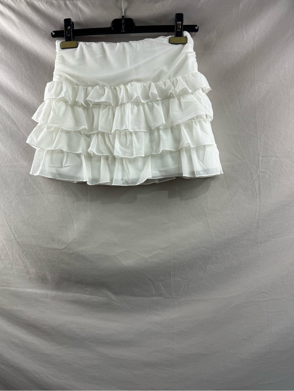 White Low Rise Y2K Tiered Ruffle Mini Skort - Picture 8 of 8